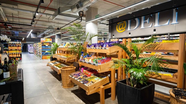 In the heart of Sandton on Benmore Road you will find @Sandton-Hotel and @Sandton-Apartments as well as @Deli, where life is all about affordable luxury, gastronomic excellence and convenience. Carolina Rasenti is the culinary genius at the core of this unique gourmet destination.If you’re keen to experience the very essence of passion, dedication, and mouthwatering culinary expertise, you’ll find it at @Deli! Deli & Procurement Manager, Carolina Rasenti (a chef by trade) lives, breathes, and eats the food and hospitality industry – read on to find out more about this culinary dynamo!With a decade of experience under her toque, this superstar chef has been serving up delights in the restaurant industry, earning her stripes as a true culinary architect. From the frenetic dinner rush with 800 hungry customers demanding their dishes promptly, to orchestrating a harmonious symphony of kitchen departments to deliver perfectly cooked, top-notch meals simultaneously.more on https://swoosh0018.com/?p=25556@atdeli_sandton#food #foodienews #sandton