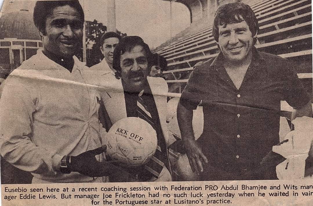 Eusebio seen at training session with Abdul Bhamjee and Wits coach Eddie Lewis #blastfromthepast #0018legendsproject #abdulbhamjee #eddielewis #sasoccer #sasports #sahistory