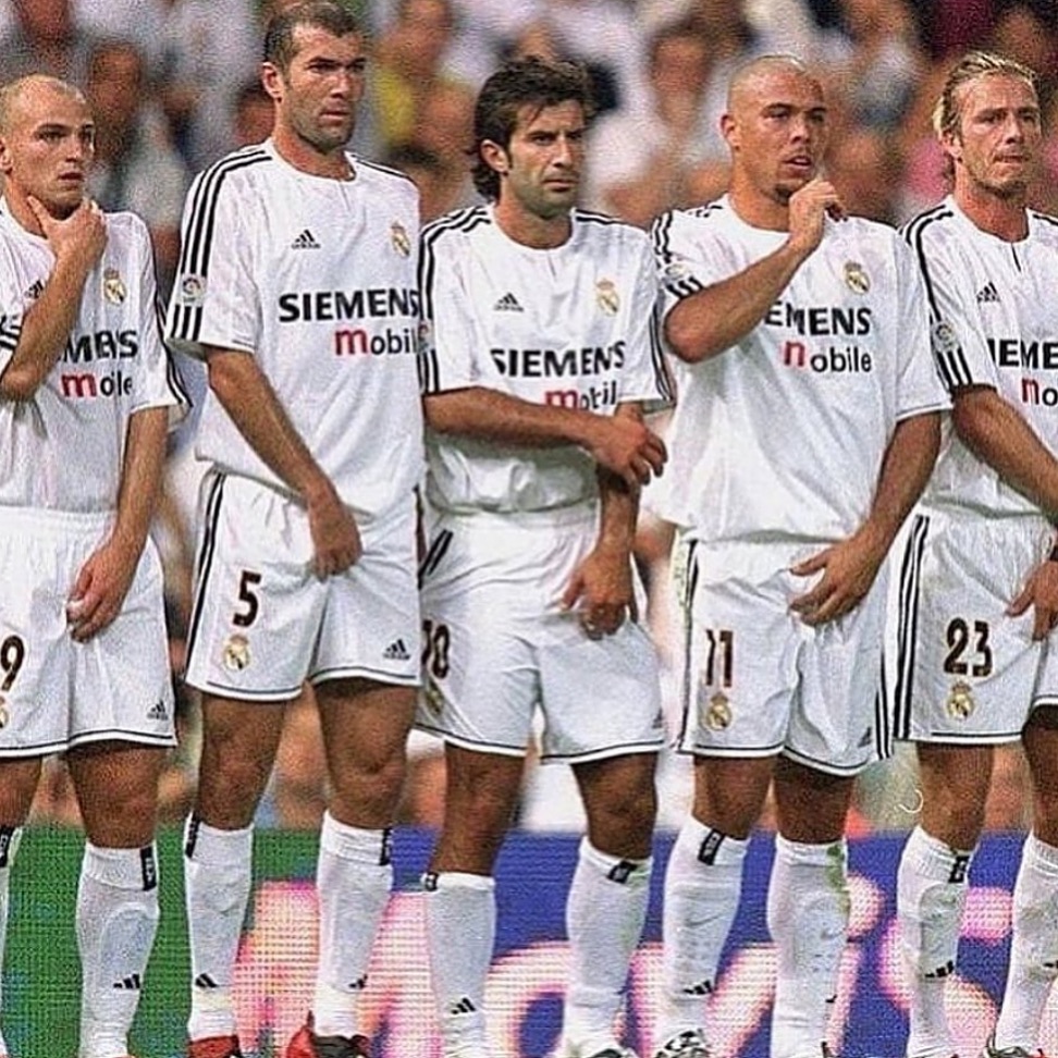 Once upon a time the WALL at Real Madrid #galacticos #madrid #realmadrid #figo #zidane #beckham #ronaldo #r9