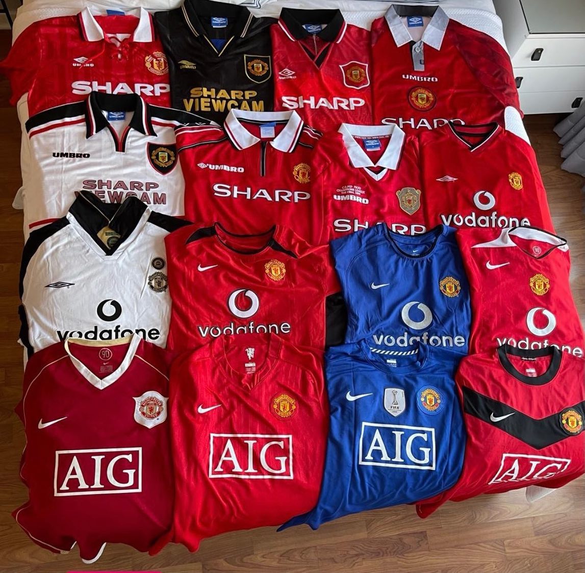 We had some Classic Retros sent in December. Here’s some sublime onesMan Utd Collection by @waheedvadi 2. Juve Del Piero #10 by @joey_kola_7773. Candy Liverpool by @mnaeem_loonat 4. Crown Paints by @rehankhan01 5. Brazil Romario by Yusuf M6. My Nike Italia Euro 1996