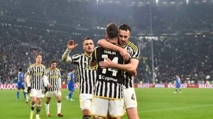 Juventus 4 Frosinone 0. A Milik hatrick powers Juve to the semi finals of the Coppa Italia.#juve #juventusvsfrosinone #forzajuve #juvefans #coppaitalia