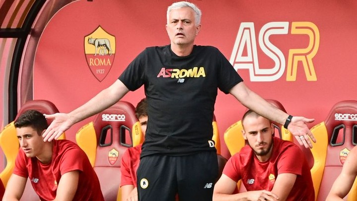 Breaking News. Mourinho and his coaching staff Leave Roma with Immediate Effect. Where to next for Jose#mourinhosacked #mourinholeavesroma #roma #josemourinho #breaking news