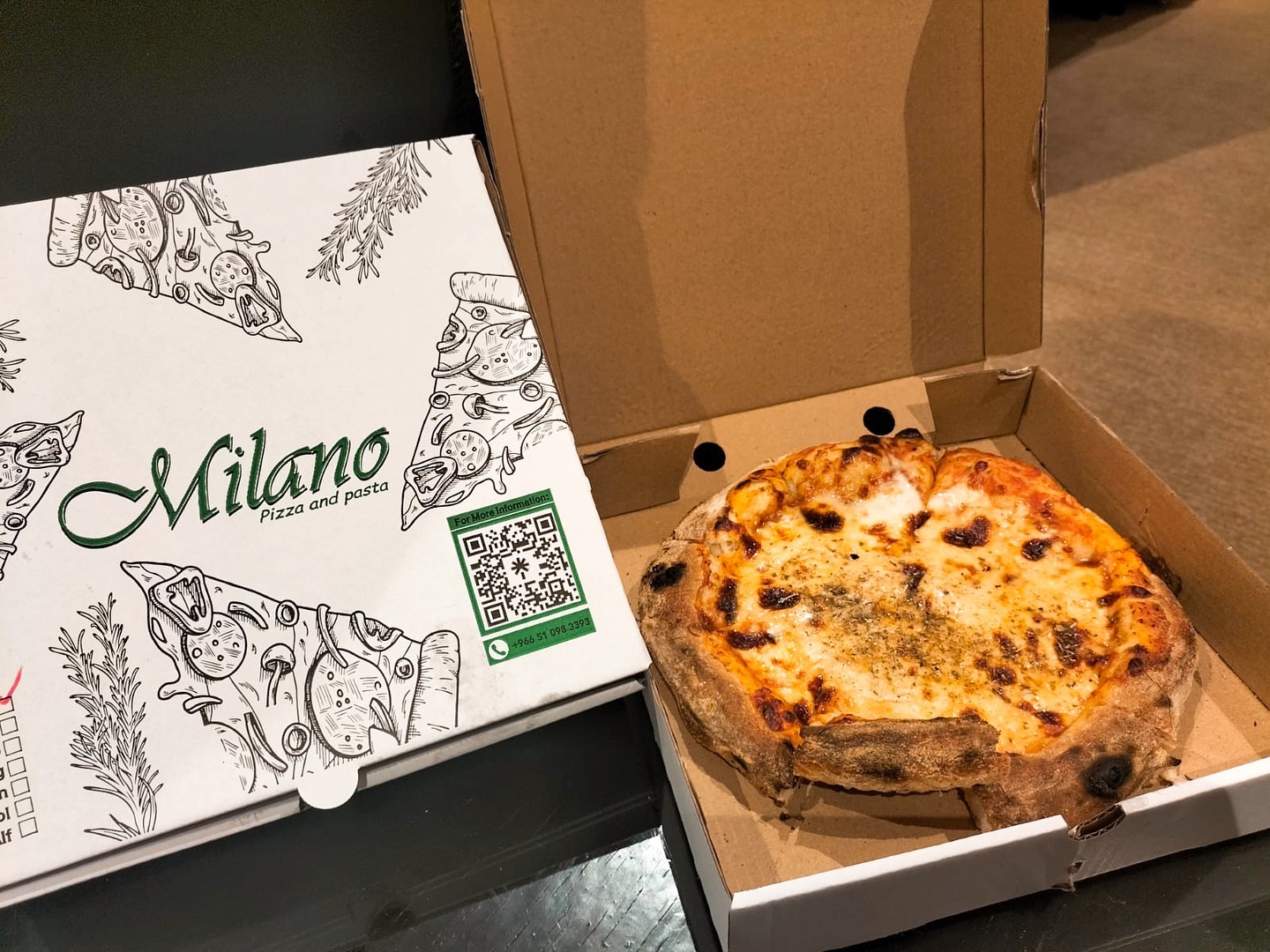 🇸🇦 Margherita Pizza from Milano Pizza & Pasta in the holy city of Median, Saudi Arabia