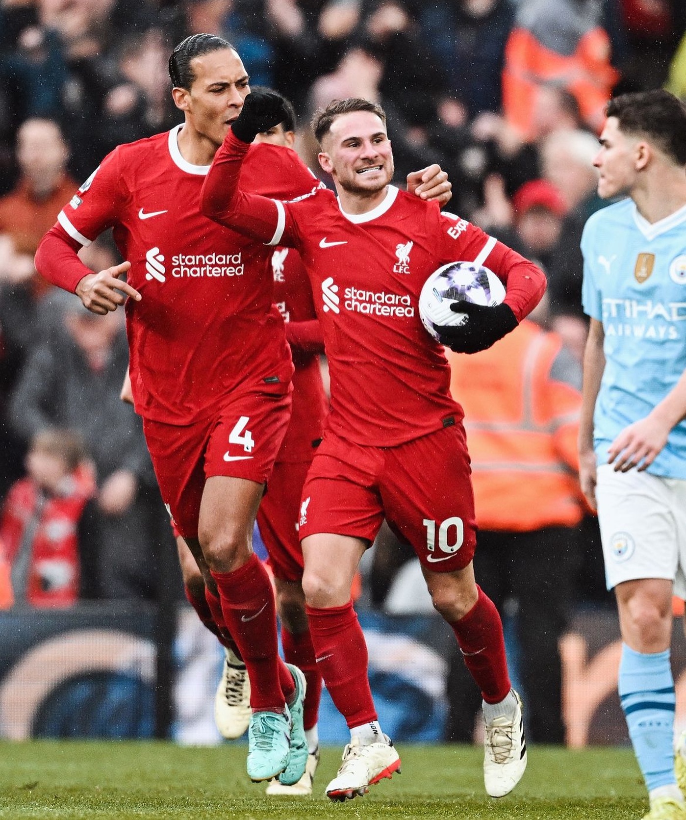 Liverpool 1 Manchester City 1. Points shared at Anfield. Arsenal are the Happy ones. What says the Lads from the Kop