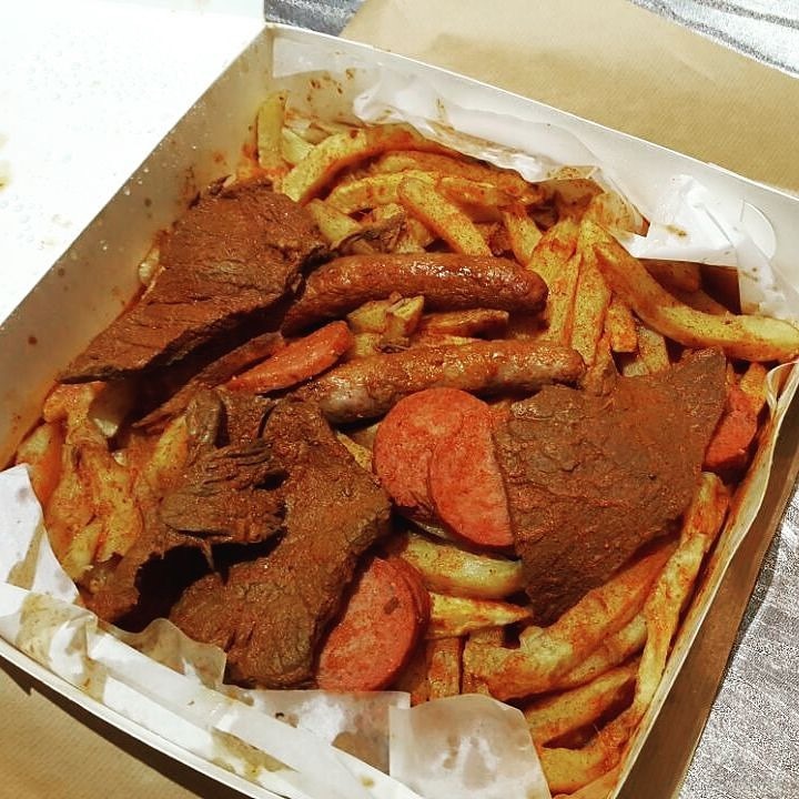 Club Box. at Mohideens @mohideens_restaurant_ in Laudium, Pretoria. #halaal Have you had the Club Box. How is it?