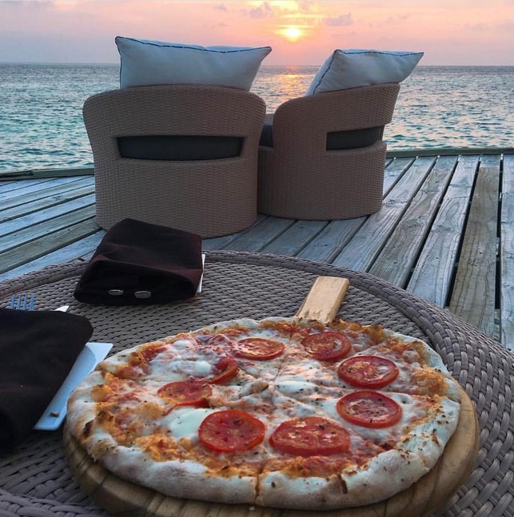 It feels like a Pizza Sunday. The classic Margherita pizza ️. You can never go wrong. It was also a sunset in the Maldives 🇲🇻. what’s your take on the Margherita Pizza and where have you had a sublime Margherita Pizza