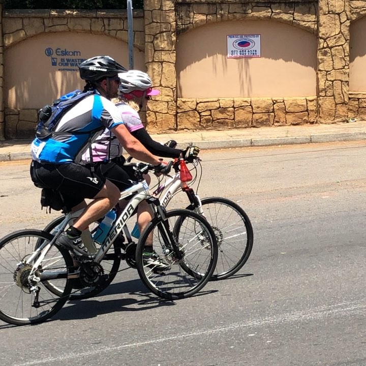 Time for the Heroes and Warriors. Jan Smuts Climb at 12.30pm🏻🏻🏻🏻Milaikel Mowt was behind 🤭