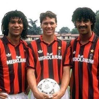 Once Upon a time in Milan by @yusufbhamjee and the Dutch beat France in the UEFA Nations League #acmilan #milan #legends #gullit #vanbasten #rijkaard #acmilanlegends #mediolanumforum #holland #dutch #adidas #adidasfootball