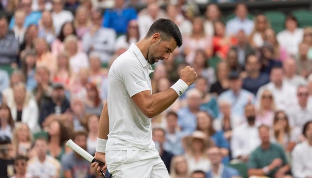 Wimbledon Day 4 was entertaining. Tsitsipas,Wawrinka and Lloyd Harris all bowed out. Sad to see Stan the Man go. He lost to Monfils. All the other big gus advanced. In the Womens Singles, Jaber,Svitolina,Maddidon Keys and Swiatek all advanced.#wimbledon #sw19 #djokovic #tennis
