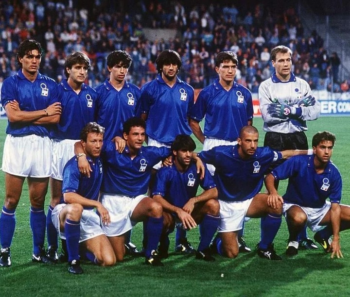 Maldini, Di Chiara, Albertini, Lentini, Eranio, Marchegiani; Mannini, Baggio, Evani, Vialli, Costacurta: Italy, 1992!!