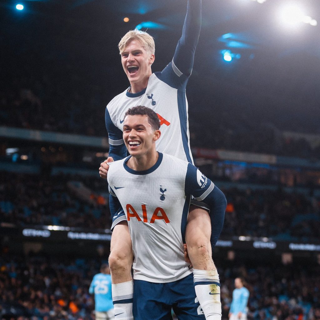 COYS. Sorry Spurs Chaps. Im posting late but hectic day. Yoh 4 vs Citeh. Now I Can say Wheres Patson,Bergson, Aslam Omar, Z Bayant, Mocker Cajee, Muneer, Choonara and More. Watta Thing Spurs. Talk to us Lads.How you feeling#coys #spursfans #mancityvsspurs