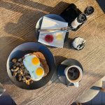 Breakfast to start the day @muggandbean_killarney #halaal #breakfast #breakfastideas #eggs #earlymornings #muggandbean #killarney #halaalmuggandbean