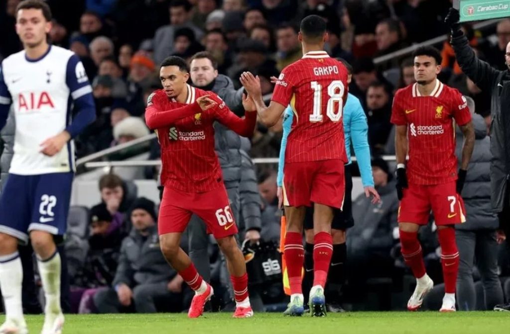 Spurs 1 Liverpool 0. Calm Down ALIS CALM Down. Its only the first Leg. Well done COYS on the slender lead. Wel see you chaps at Anfield.Worrying thing was Rodrigo Bentancur colapsing. Rodrigo Bentancur was stretchered off after a lengthy delay in the first half. The Uruguayan landed awkwardly while attempting to head the ball from a corner, with Spurs confirming during the game that he is conscious and receiving medical attention, with everyone's fingers crossed for a speedy recovery.(liverpool.com)Wel wait for Patson and them in the second Leg. But Calm Down. Calm down#liverpool #lfc #spurs #coys #carabaocup #spursvsliverpool