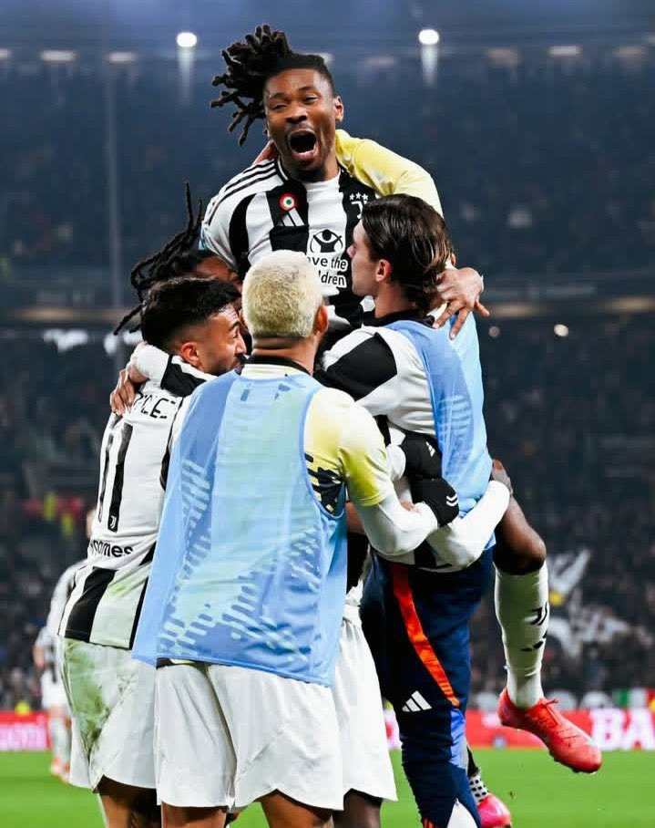 Juventus 2 AC Milan 0.Finally a solid 3 points after countless draws. Juve undefeated this year but lie 4th with over 12 draws. De Gregorio was excellent between the sticks. Forza Juve. We needed this#forzajuve #juventus #juvefans #juvefanssa #alianzstadium #juventusvsacmilan #seriea