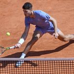 Alcaraz beat Arthur Fills in the Monte Carlo Masters quarter finals and now faces Fokina in the semis. Alcaraz came from aset down to win the tie 4-6 7-5 6-3. Dimitrov suffered a shock 6-0 6-0 loss to De Minaur. Hel face Musetti who disposed of Tsitsipas#atpmasters #atpmasters1000 #montecarlo #montecarlomasters #alcaraz