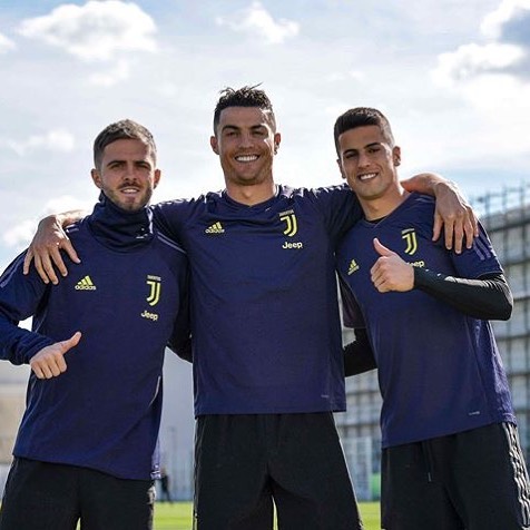 Calm before the Storm. Museeeve tie against Ajax tonight. We can’t be complacent. Need to attack and score goals and keep it tight. Forza Juve