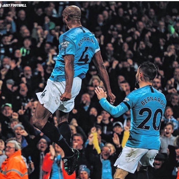 What a Strike by Vincent Kompany. City go top again. It’s down to the last weekend  of the season#mancityvsleicester #kompany #mancity #epl