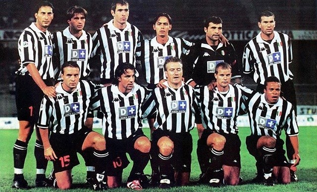 Once Upon a time at Juventus.Forza JuveStanding Left to Right( Juliano,Tachinadi,Tudor,Inzaghi,Peruzzi,ZidaneSitting..Birendeli,Del Piero,Deschamps,Pesotto,Davids #juve #juventus #forzajuve #juvefans #bianconeri #kappa