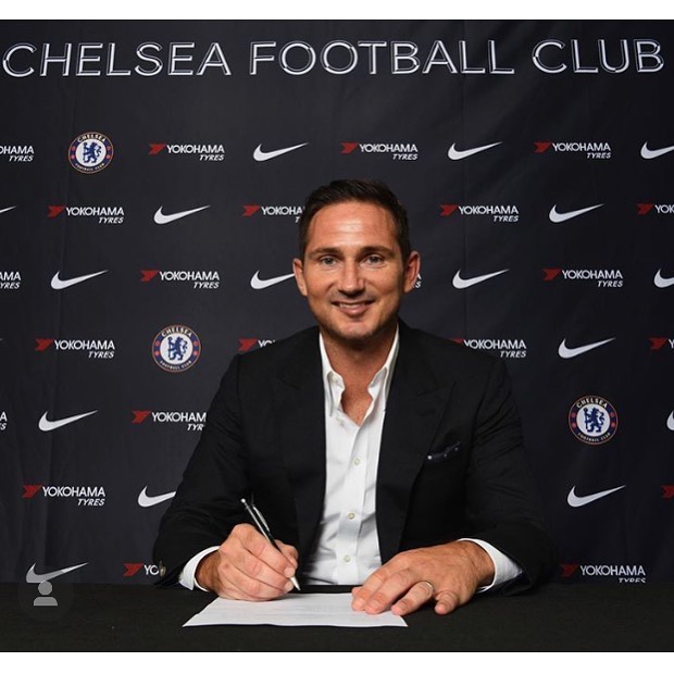 Today is the return of Legends. As one Legend has his Medical in Turin one returns home to become Manager of Chelsea. Good to see Frank Lampard back as a blue @fuzzymayet#chelsea #franklampard