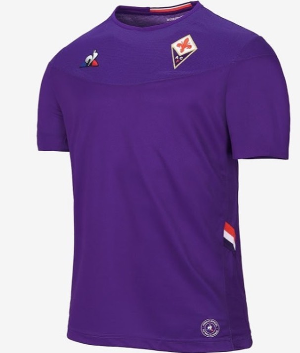 Even though I’m a Bianconero the Fiorentina kits past and present were always class. How’s this Fiorentina home#fiorentina #fiorentinahomejersey #seriea #serieahome #fiorentinahomekit