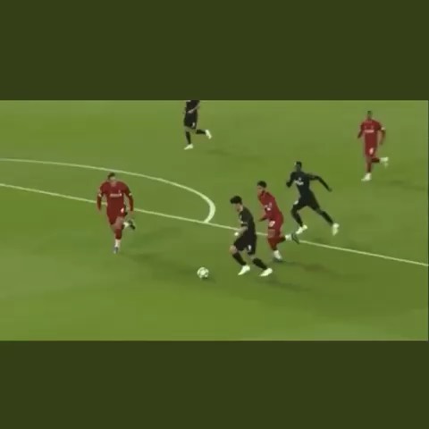 Liverpool edge Salzburg in a thriller. We went to sleep and they came back from 3 goal. Today every MANC I saw was like “Did you see how that owe turned Van Dijk. 🙄. F$@@3!en MANCS making Masghari. Most importantly we got 3 points and Napoli drew at Genk. Good wins for Chelsea and Barcelona who edged Inter at the Camp Nou. Suarez was class in both goals. Barsa also needed a Big Win
