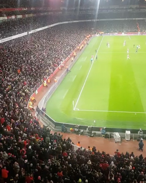 Action from the Emirates Stadium. Arsenal vs Man Utd.#epl #emirates #emiratesstadium #arsenal #mancs #gunners #arsenalfans #manutdfans #epl #englishpremierleague #arsenalvsmanutd