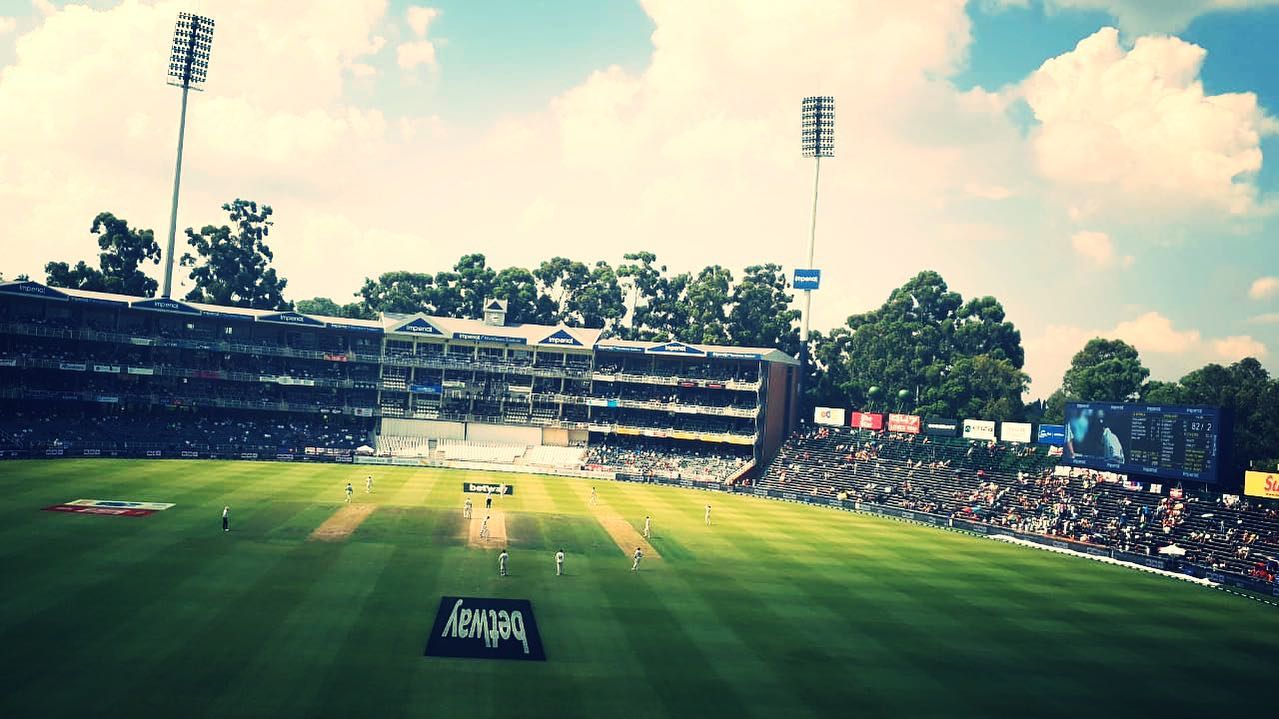 Lovely afternoon at Bullring. As usual we are in Perishaans. What say our Man on the scene @moebhamjee123