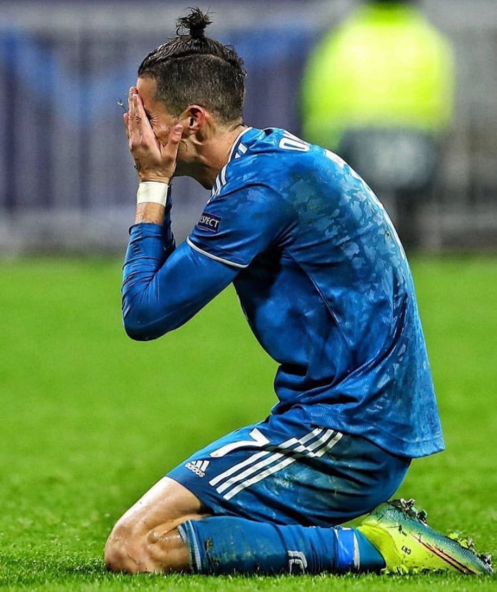 Lyon 1 Juventus 0. Lyon . Cmon man. 1 shot on Target I think. Absolutely Woeful display. Every game this year we have looked poor. Time for Sarri to f&$k off. One road goal and we gone. Great wiin by Citeh at the Bernabeau. Pep masterminded Zidane