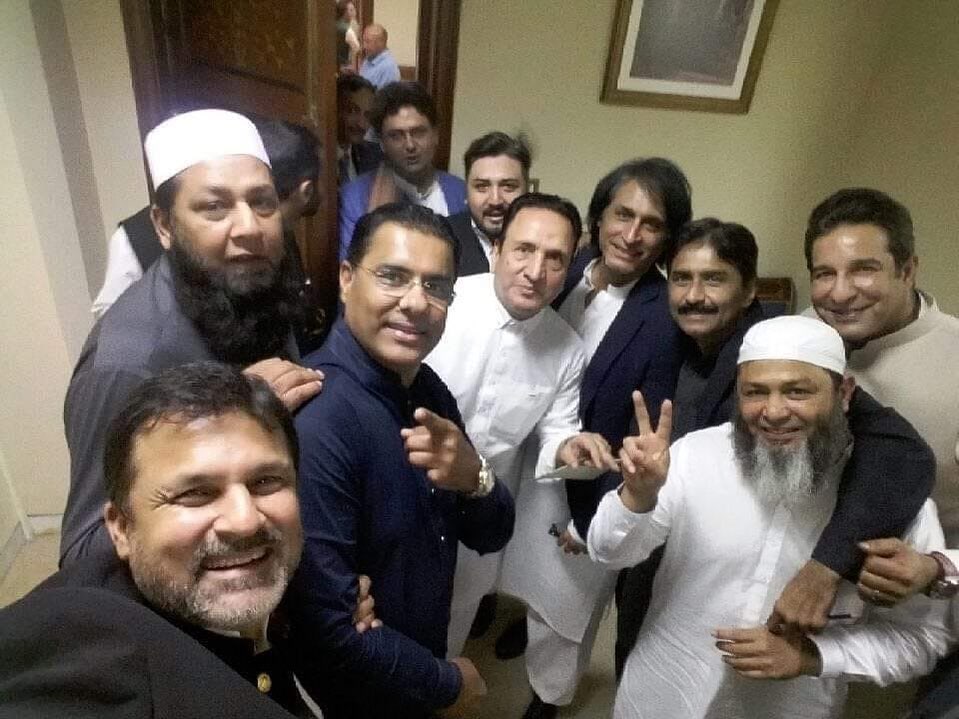 Recognize these Chaps. Legends of the game. Power of the Dareee *Dedicated to Hazrat#LegendsThatShookTheBlog