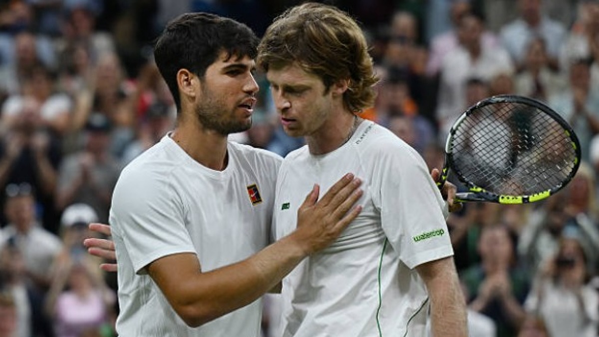 Alcaraz beats Rublev in 4 sets. Sabalenka also advances. We in to the 2nd week at Wimbledon and today some Top 4th round ties. Sinner vs Dimitrov and Di Minaur vs Djokovic. Vamos Alcaraz