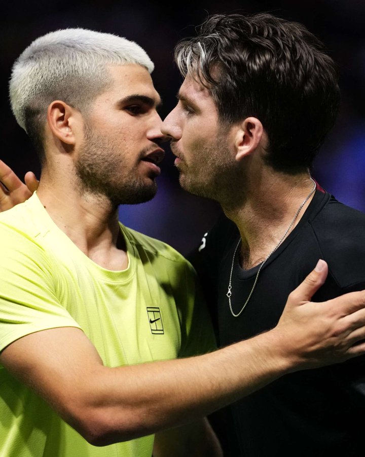 Norrie dumps Alcaraz out of Paris Masters