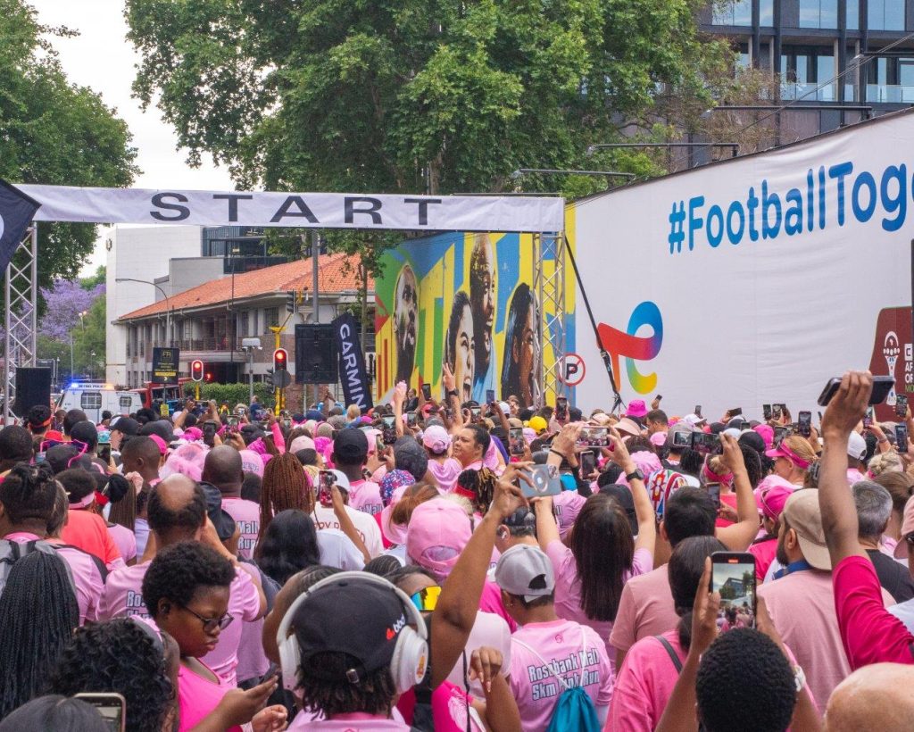 Over 3 000 runners turned Rosebank pink and raised R50 000 for CANSA