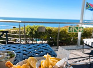 Tempura Prawns for Friday Lunch at the 12 Apostles Hotel & SPA in Cape Town. Theres just something different about these Tempura prawns pool side. These days Im loving Tempura :)