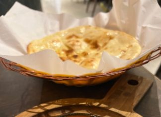 Hot and Sour Soup at My Diner in Rosebank with a butter Naan hits the spot today