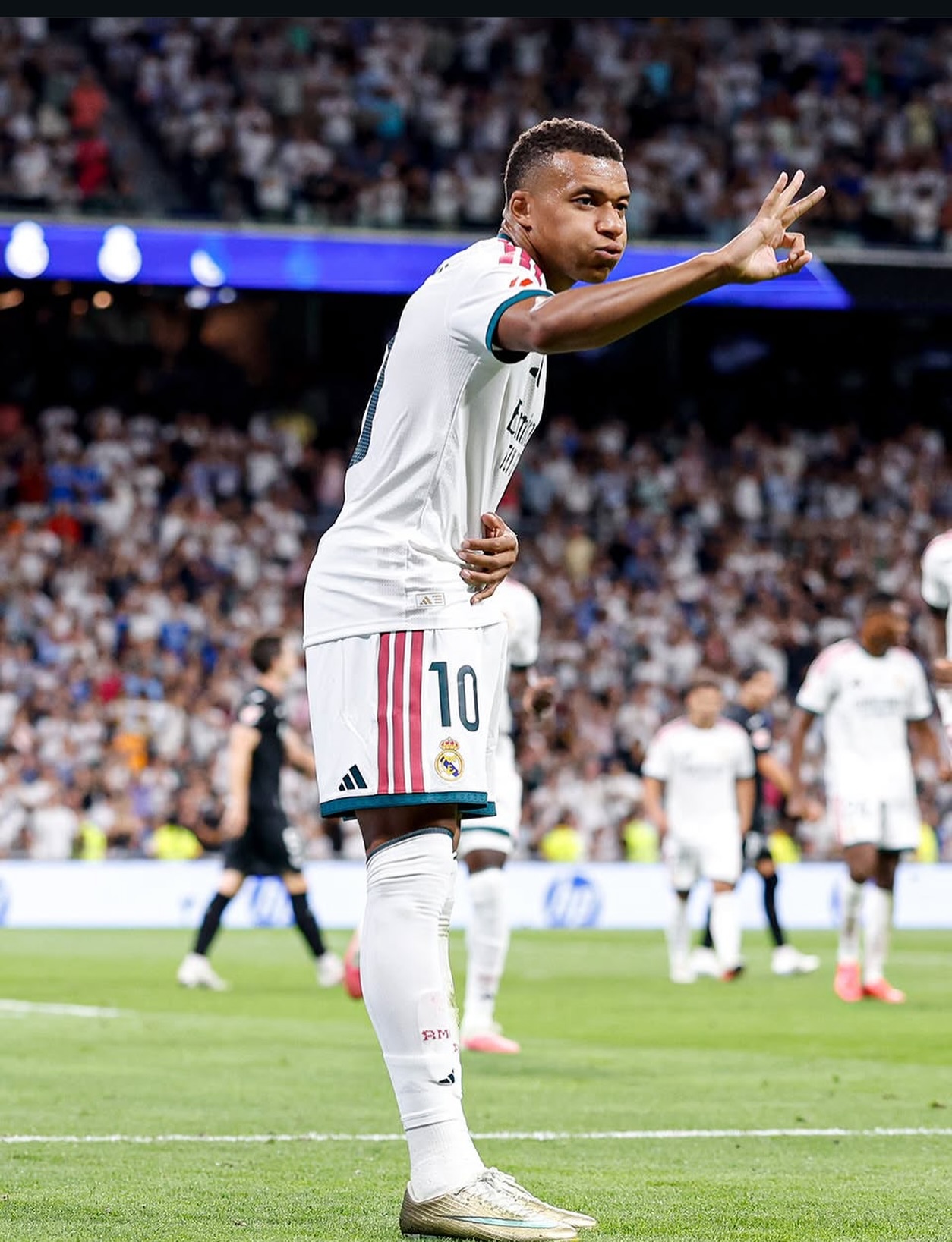 Real Madrid 4 Real Sociedad 1. Mbappe bags a hatrick and Mourinho makes it 2/2.Real Madrid’s 4–1 win over Real Sociedad was much less comfortable than the final score suggests. Madrid were uneven and vulnerable in the first half, went into halftime at 1–1, then produced a dramatically better second-half performance built around pressing, quicker combinations and a devastating Kylian Mbappé hat-trick.The match in one sentenceFirst half: warning signs. Second half: frightening attacking potential.Madrid had roughly 51% possession but finished with 20 shots to Sociedad’s 10, 11 shots on target to 3, and 19 chances created to 8. The underlying numbers were similarly convincing: about 3.14 xG to 0.57.1. Sociedad exposed Madrid earlyThe opening 45 minutes were Mourinho’s biggest concern.Sociedad were willing to play through Madrid’s pressure and attack quickly once possession changed hands. Oyarzabal forced Courtois into an important early save, Sergio Gómez went close, and Madrid occasionally looked uncomfortable defending transitions. The Bernabéu crowd became frustrated enough to jeer the team before halftime.Mbappé temporarily changed the mood in the 40th minute. Valverde drove forward and released him, Mbappé shifted the ball onto his left and smashed Madrid ahead.But only four minutes later, Luka Sučić made it 1–1, punishing another messy defensive sequence.That equaliser highlighted something Mourinho still has to address: Madrid's rest defence and defensive organisation aren't yet as convincing as their attacking talent.2. Mourinho's halftime response changed the gameThe transformation after halftime was significant.Madrid became more aggressive without the ball and much more direct after recovering possession. Instead of circulating possession without penetration, they started finding Mbappé, Vinícius and Bellingham quickly between and behind Sociedad's lines.The breakthrough arrived on 60 minutes.Bellingham → Mbappé → Bellingham → Mbappé.A sharp one-two opened Sociedad's defence and Mbappé finished first time for 2–1. Eight minutes later Bellingham won possession high up the pitch and supplied #mbappe
#realmadridvsrealsociedad