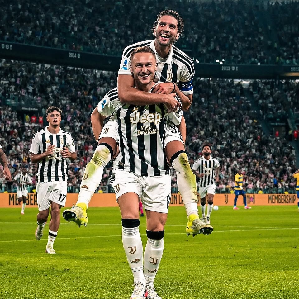 Juventus 2 Verona 0. Back to winning ways and it feels good but a long road of rebuilding ahead.Forza Juve