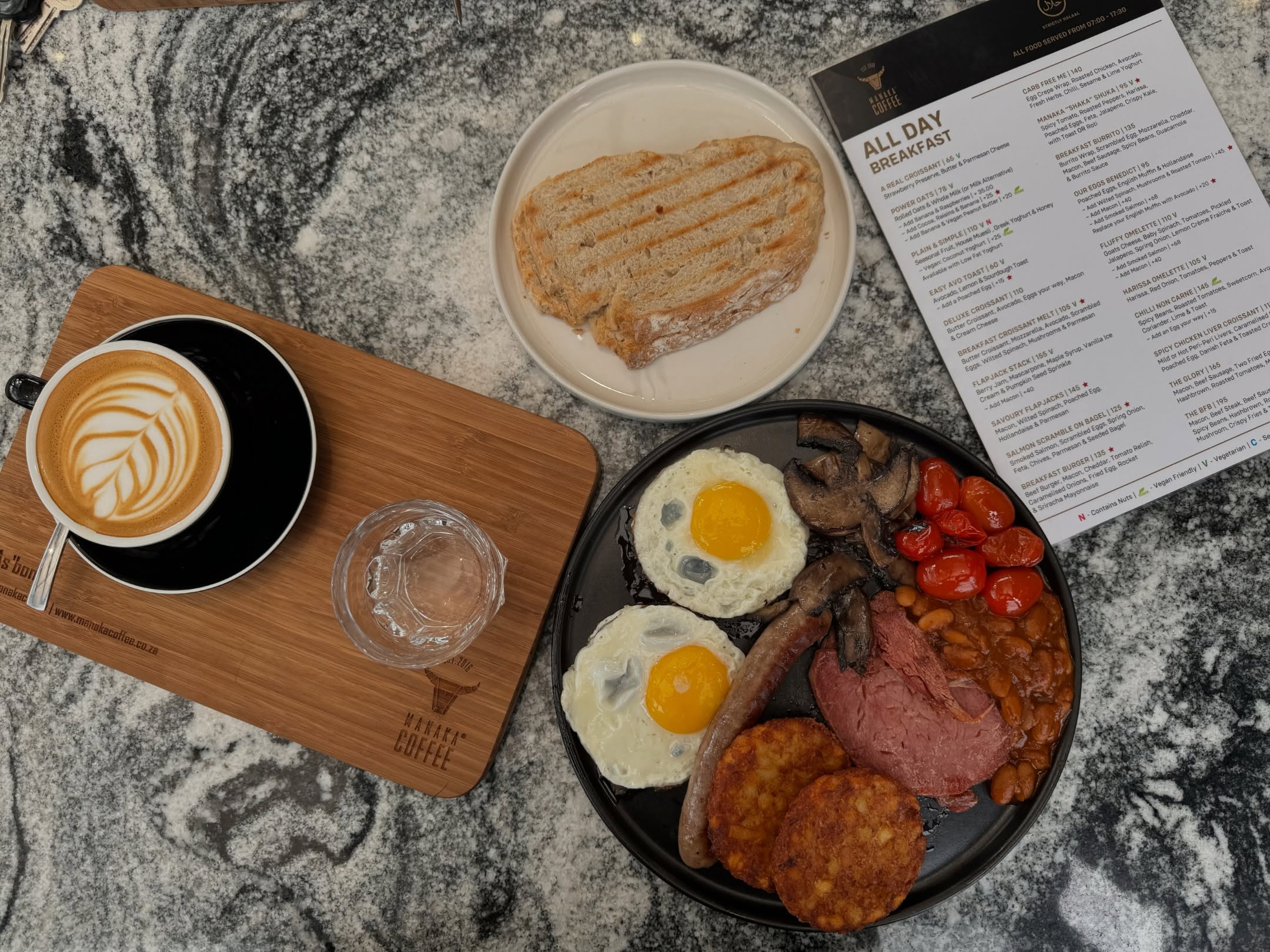 Breakfast at Manaka Coffee in Randsteam. Sublime vibe *Halaal @manakacoffee #breakfastideas #manakacoffee #coffee