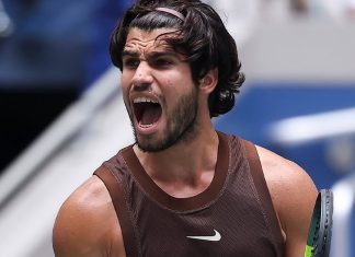 Vamos Alcaraz. He wins in straight sets after his long absence and great to see him back