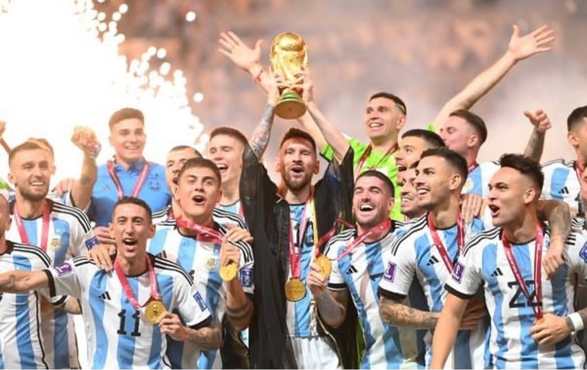 Throwback to when Messi lifted the FIFA World Cup in Qatar 2022 and they put a Jooba on him.#messi #argentina #messiretires #messiworldcup #qatar2022
