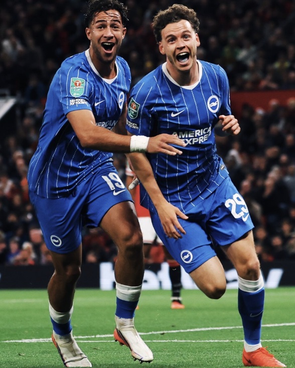 Man Utd 2 Brighton 3. Hope my father has a Bright day tomorow. Good win for Villa over Coventry and Everton beat Wolves. But What a Thing Man, MANCS Are out of the EFL Cup. What say the MANCS. In LA Liga Barcelona and Atletico Hammer their opponents. It was also Europa league and AC Milan lost 2-0 to Benfica.