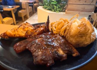 Felt for Some Ribs and 1/4 Chicken at Pensacola Spur Fordsburg.
