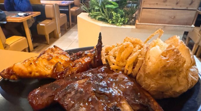 Felt for Some Ribs and 1/4 Chicken at Pensacola Spur Fordsburg.