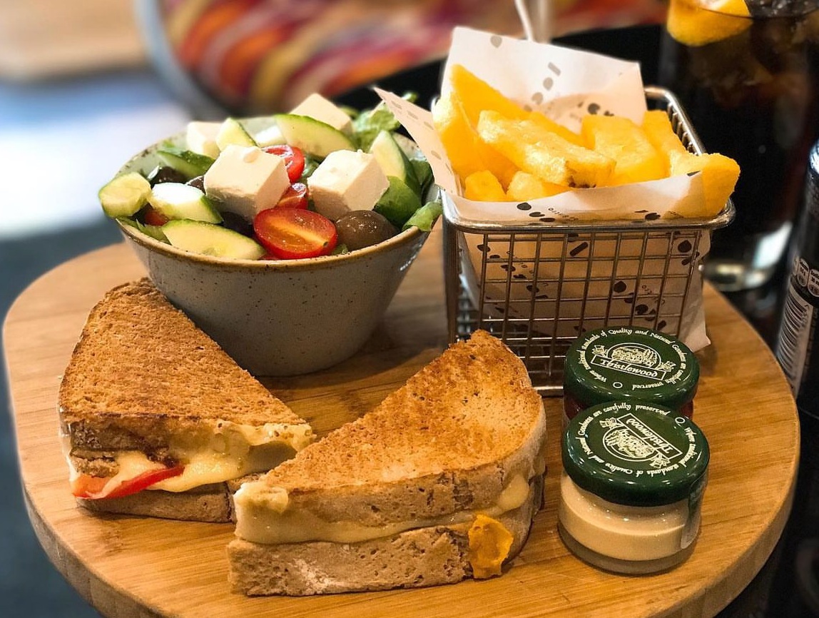 Theres always time for a Toasted Cheese and Tomato with salad and chips. This is from the Maslow Hotel, Sandton@sun_themaslow #maslow #sandton #maslowsandton #toastedcheeseandtomato #sandtonhotels