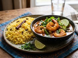 Recipe-Coconut and Tamarind Prawn Curry