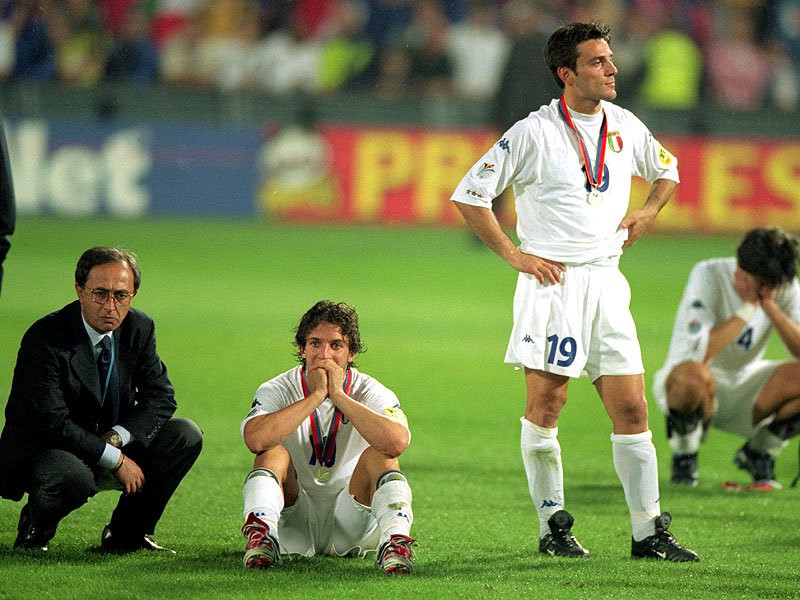 Italy vs France always Brings back good and bad memories. Tonight they clash in the Nations League. Euro 2000 was sad and then 6 years later Italy beat France on penalties to be crowned World Champions.#instagrampicoftheday #italyvsfrance #ueafnationsleague #euro2000