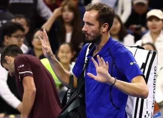 Medvedev Hits Fan at China Open During Dramatic Djokovic Match