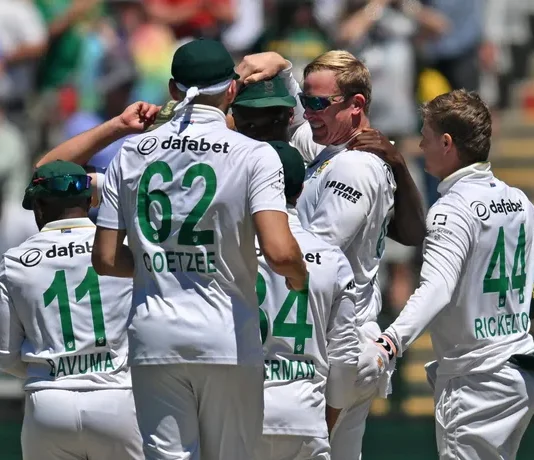 Newlands Final Test, Day 2: Australia build, Proteas left with work to do